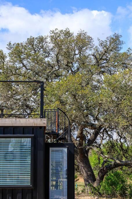 New The Sunset Luxury Container Home Фредериксбург Екстериор снимка